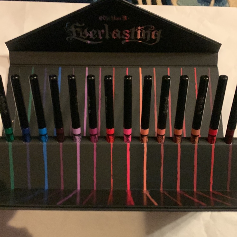 Kat Von D Lip Liner Collector’s Edition